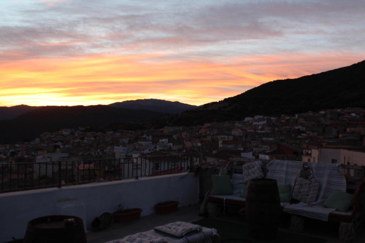 B&B Il Portico Orgosolo Bagian luar foto
