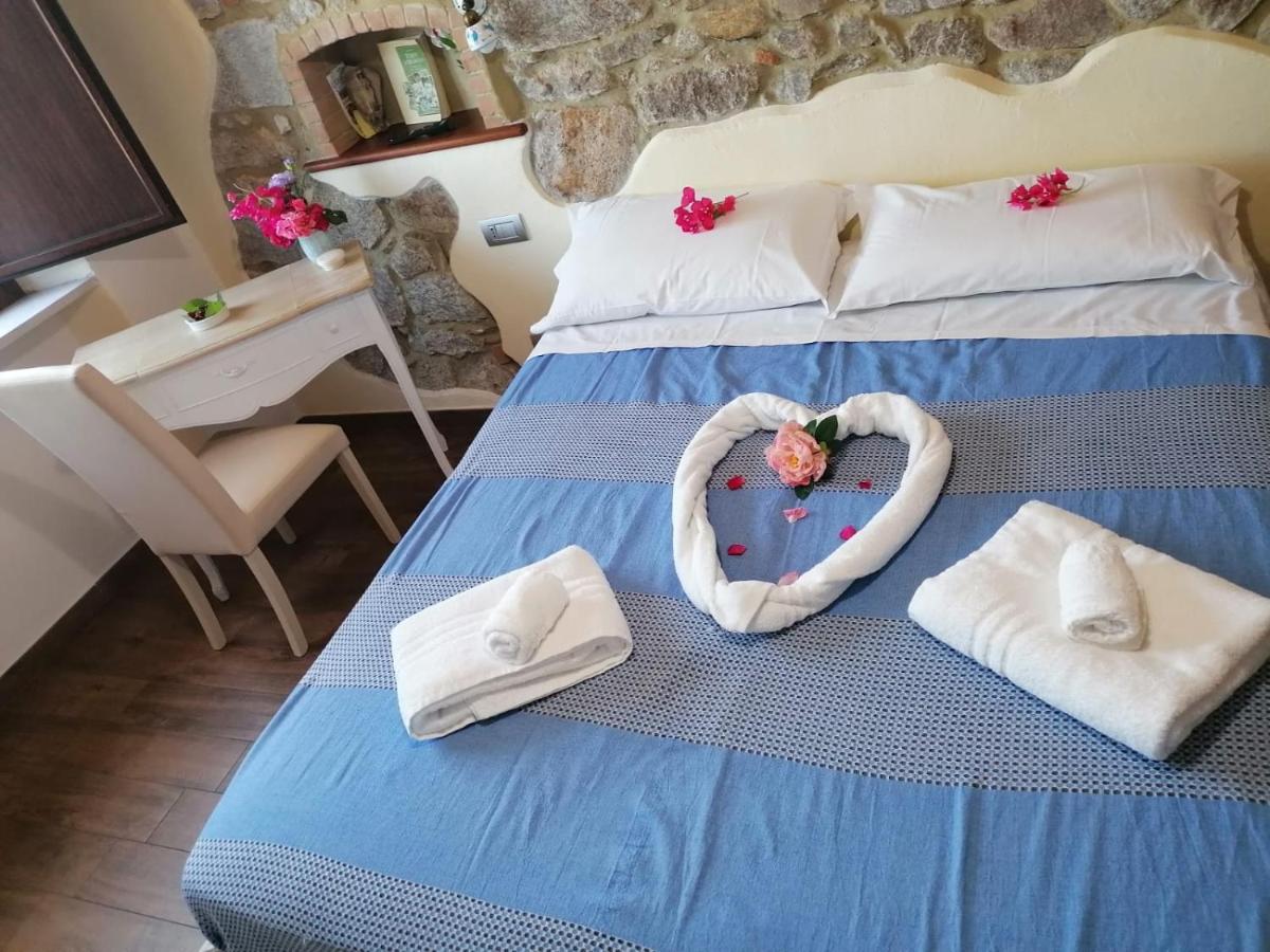 B&B Il Portico Orgosolo Bagian luar foto