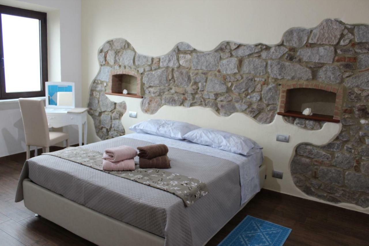 B&B Il Portico Orgosolo Bagian luar foto
